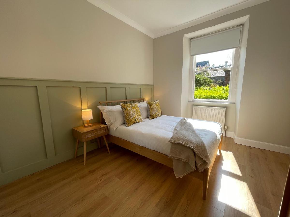 The Old Shop, A Two Bed Flat In Inverkip Village エクステリア 写真